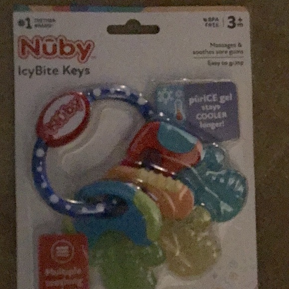 🆕Nūby IcyBite Keys / #1Teether Brand / Massages & soothes sore gums /Easy grasp - Picture 1 of 7